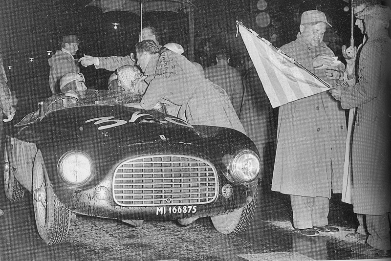 Alla partenza della Mille Miglia del 1951